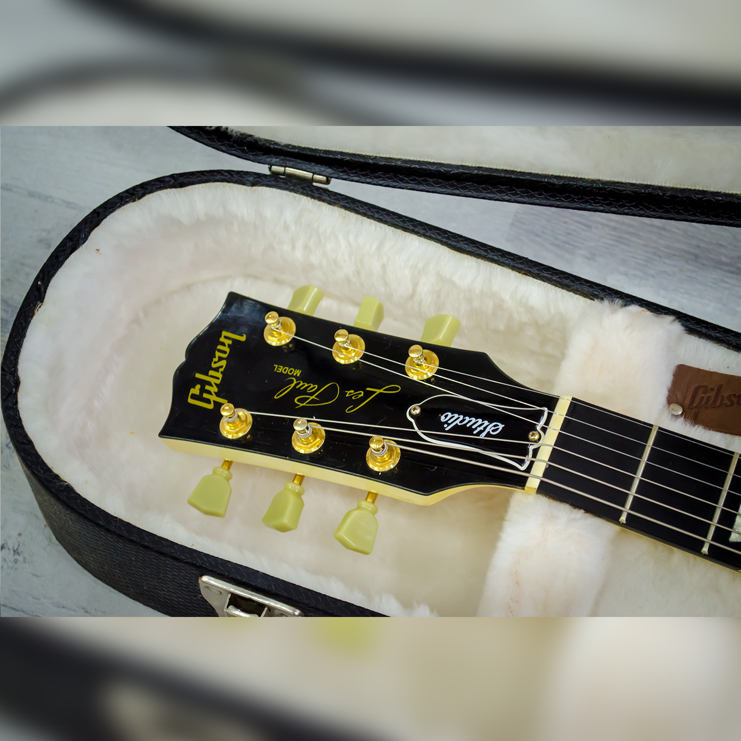 Gibson Les Paul Studio 1996 Alpine White with Case (Used) | MuzikOne