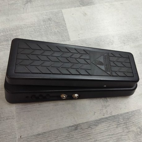 Behringer-HB01-Hellbabe-Optical-Wah-Pedal-used2